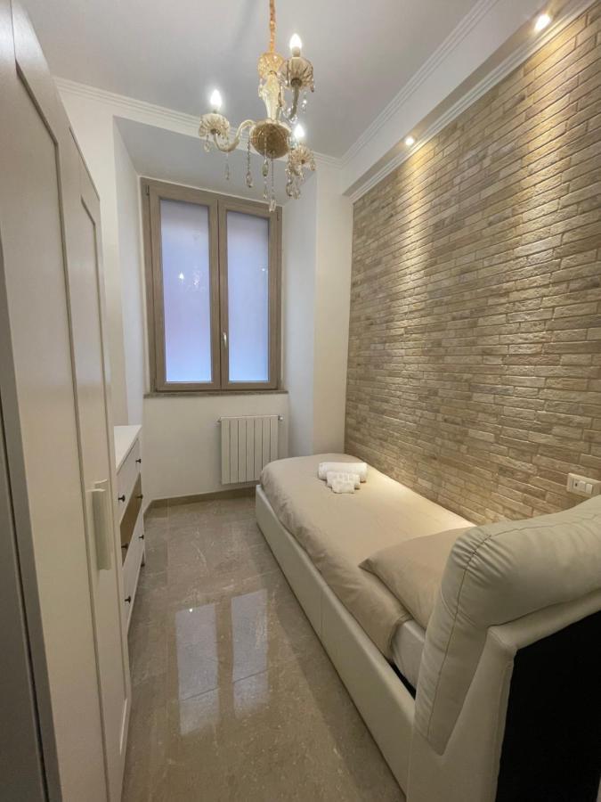 Apartment Domus Enea - Colosseo Termini Rom