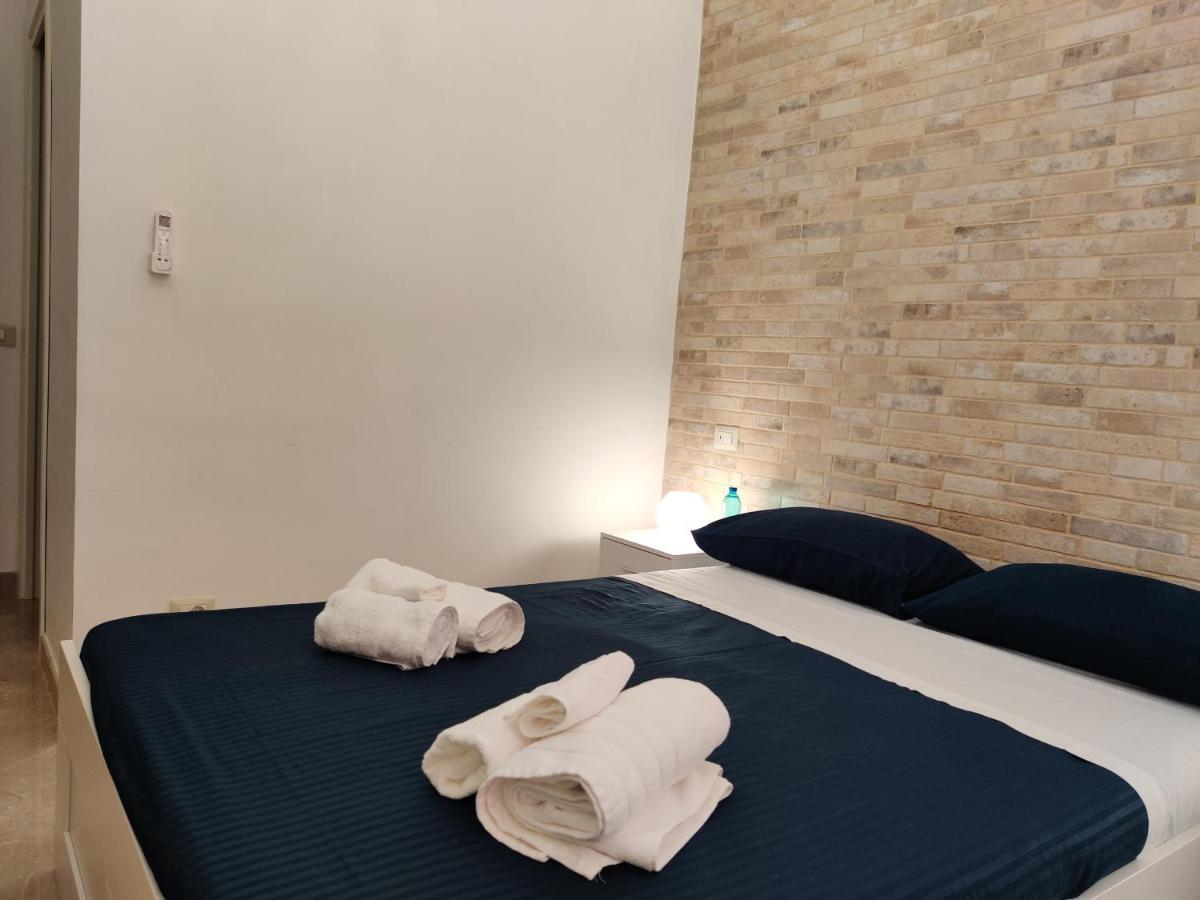 Apartment Domus Enea - Colosseo Termini Rom